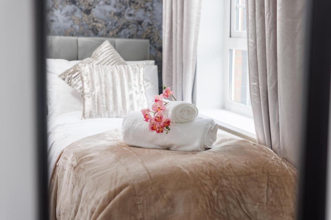Home From Home Northampton Bagian luar foto