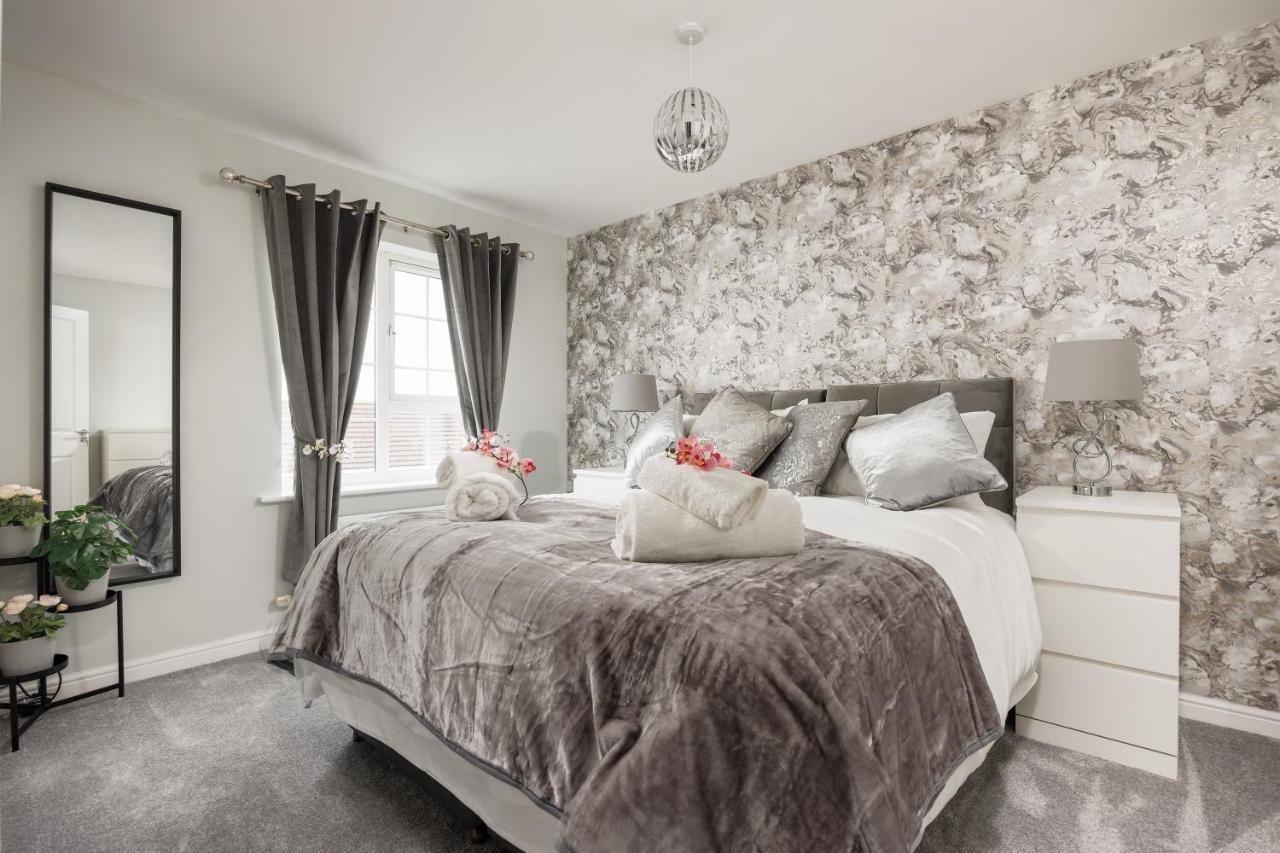 Home From Home Northampton Bagian luar foto