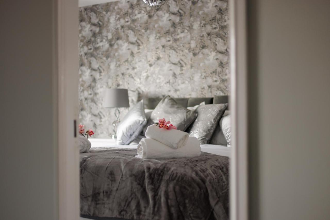 Home From Home Northampton Bagian luar foto
