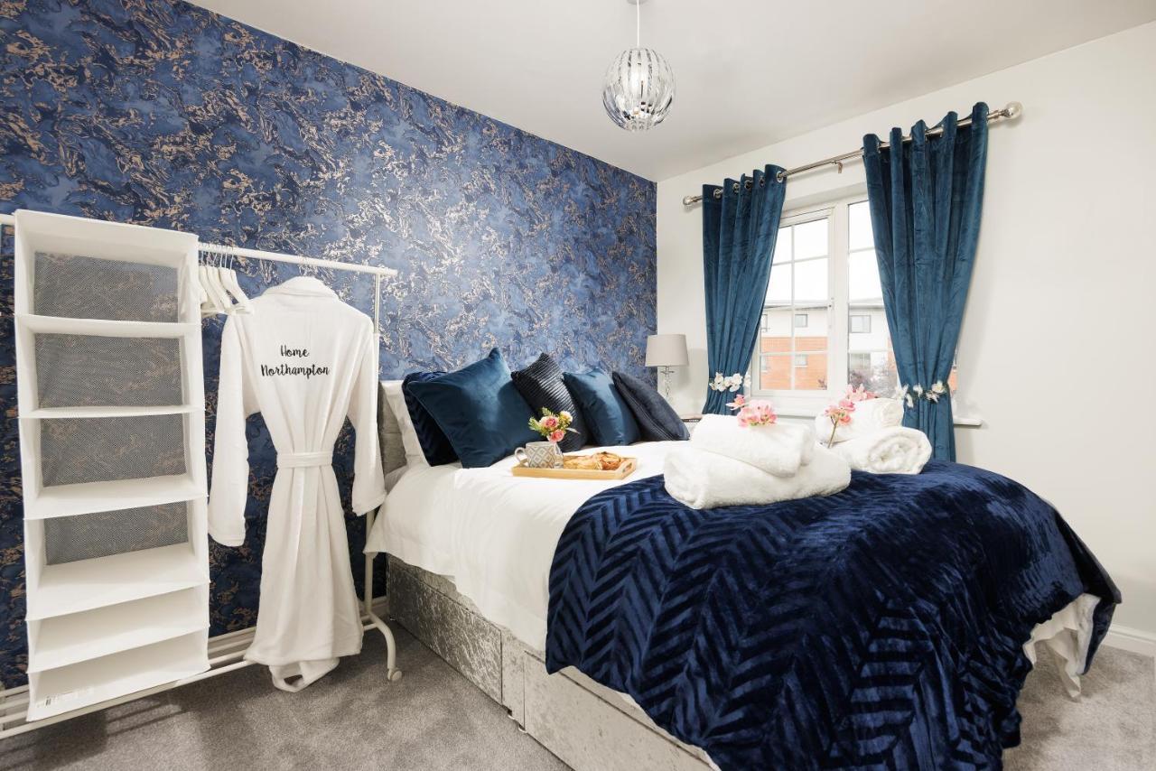Home From Home Northampton Bagian luar foto