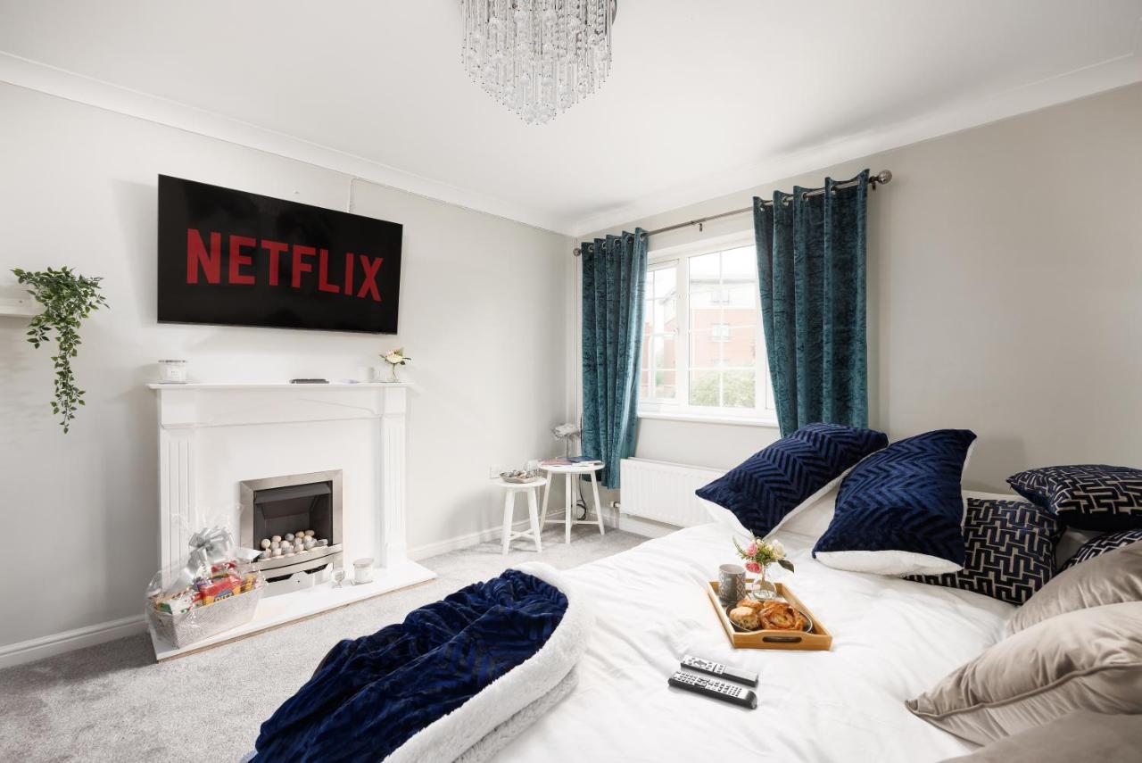 Home From Home Northampton Bagian luar foto